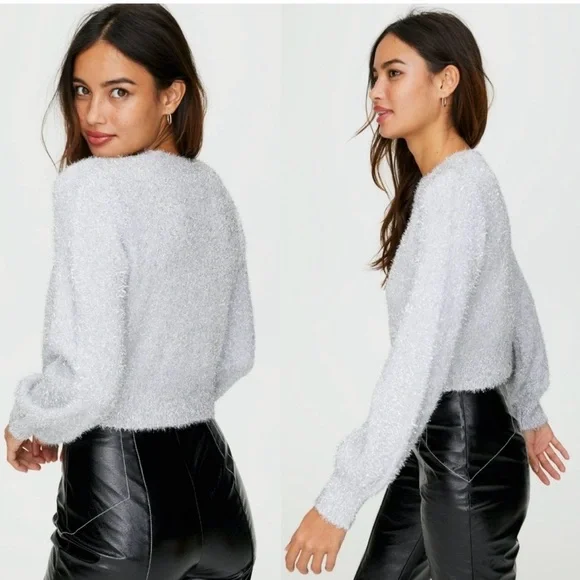 Sunday best | Aritzia light pink fuzzy kitten sweater metallic crop crew neck XS - Picture 9 of 9